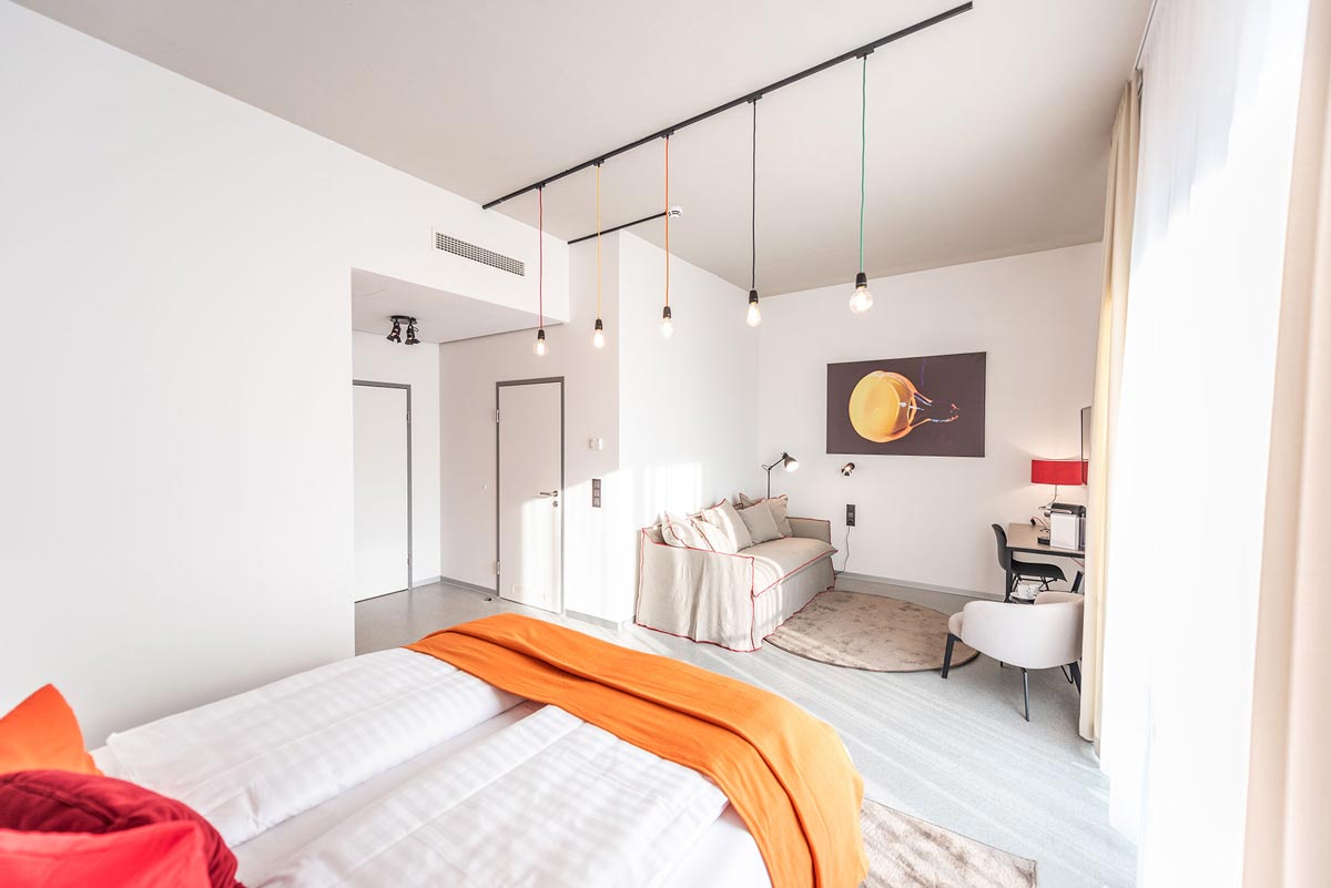 Bed+Breakfast Bärnbach: Superior-Doppelzimmer, 34 m² inkl. Badezimmer, Mini-Bar und Couch